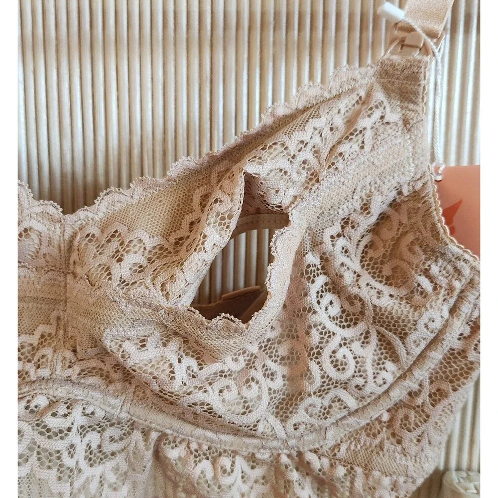 Dairy Fairy Nursing Bra Size 2/Small Cream Ayla Luxury Lace Handsfree Underwire